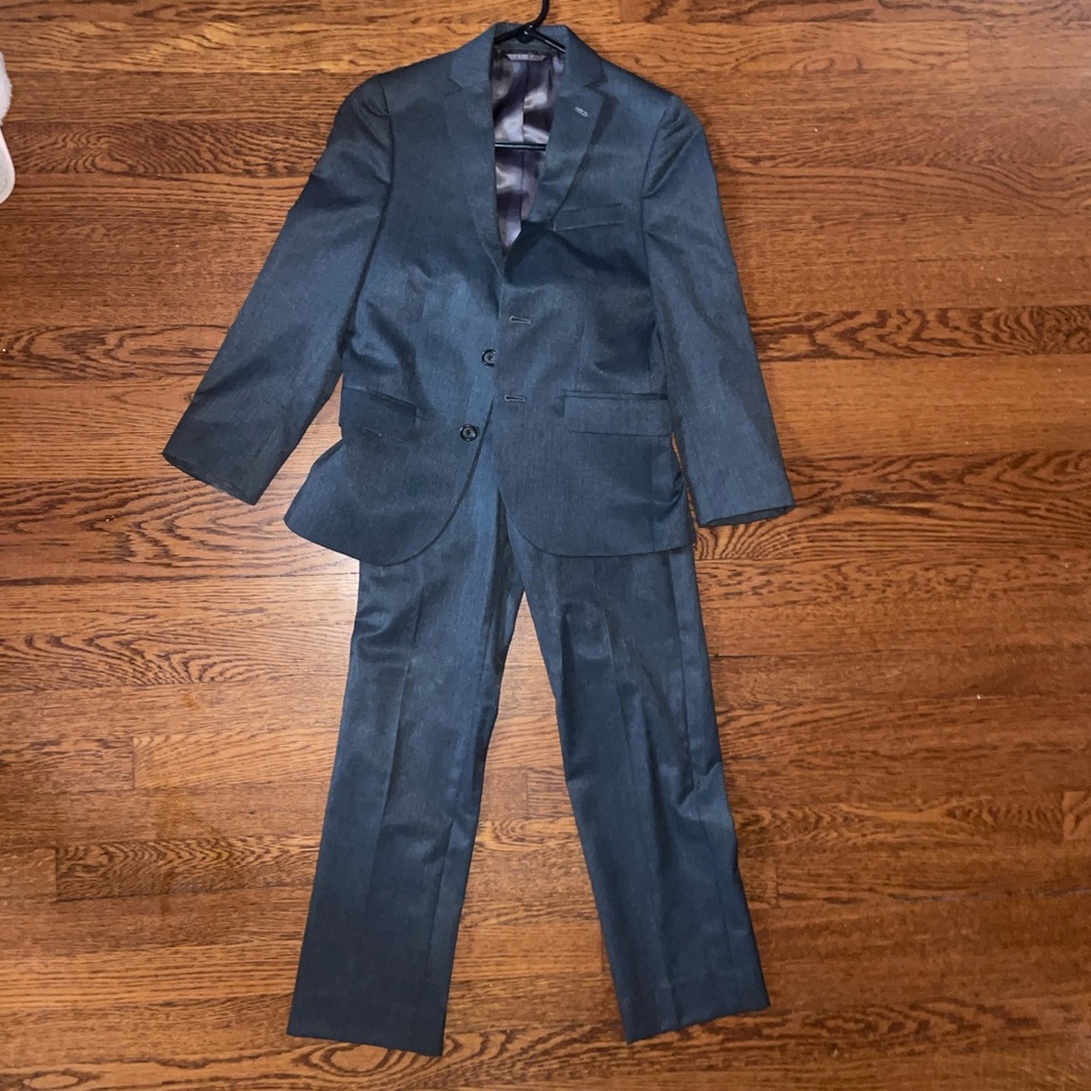 NWOT Ralph Lauren Suit (Boys)